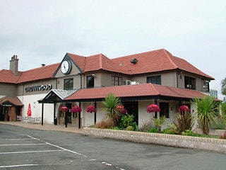 Crowwood Hotel and Alba Restaurant
