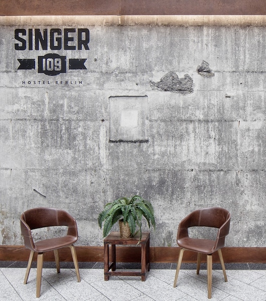 Singer109 Hostel, Hotel & Apartment