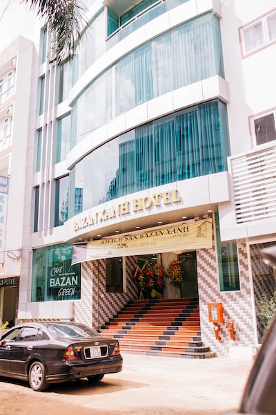 Khách sạn Bazan Xanh