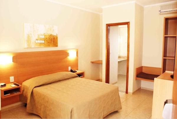 HOTEL OESTE PLAZA (ANDRADINA): 35 fotos, comparação de preços e 120  avaliações - Tripadvisor
