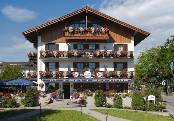 Hotel Neuer am See