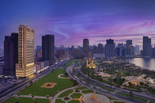 Doubletree By Hilton Sharjah Waterfront Hotel and Residences