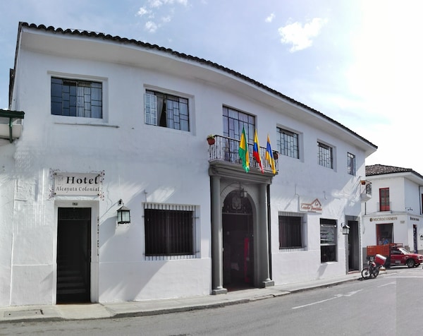 Hotel Alcayata Colonial