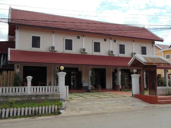 Villa Mahasok Hotel