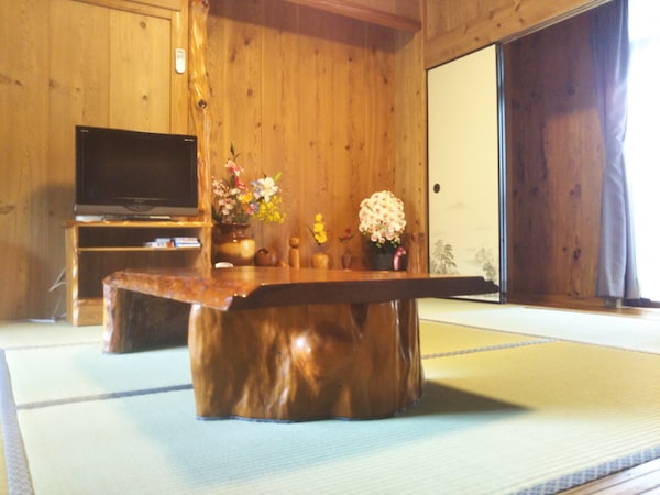 Cottage Yakusugi House