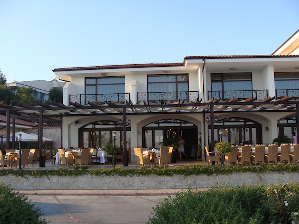 Hotel Palace Marina Dinevi