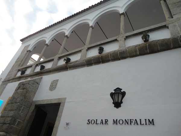 Hotel Solar De Monfalim