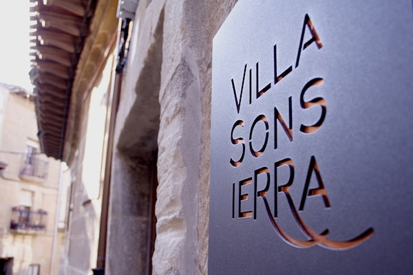 Villa Sonsierra Hotel
