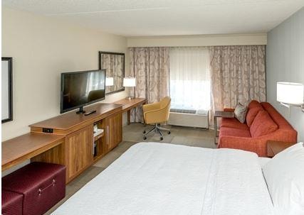 Hampton Inn and Suites St. Louis/Alton, IL