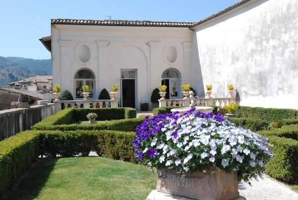 Palazzo Leti Residenza d'Epoca