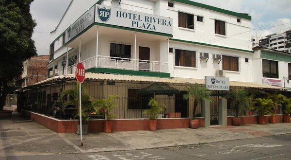 Rivera Plaza