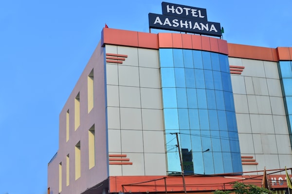 OYO 6939 Hotel Aashiana