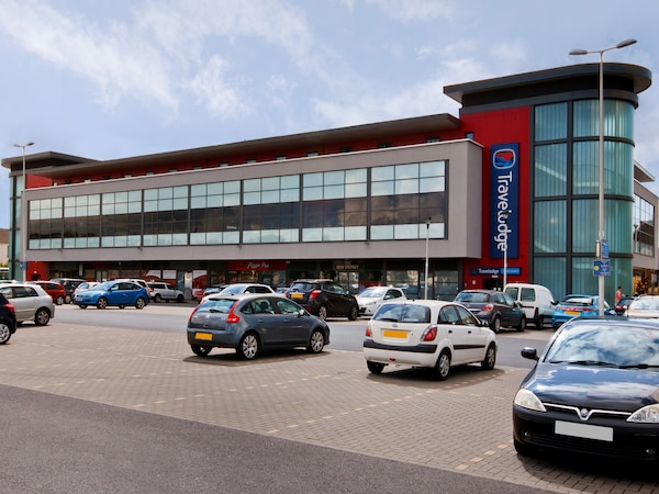 Travelodge Llanelli Central