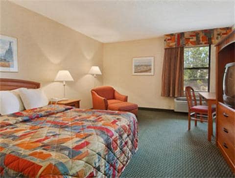 Days Inn By Wyndham Raleigh-Airport-Research Triangle Park
