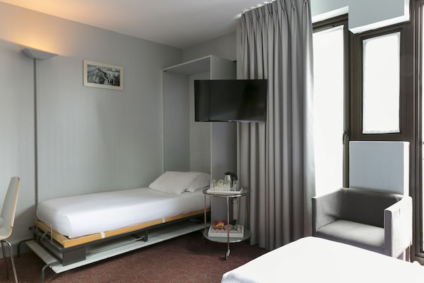 Hotel Paris Bastille