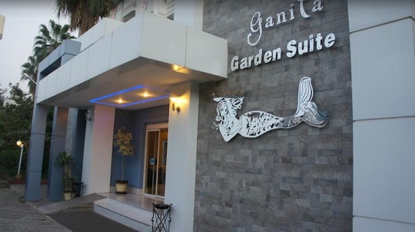 Hotel Ganita Garden Club