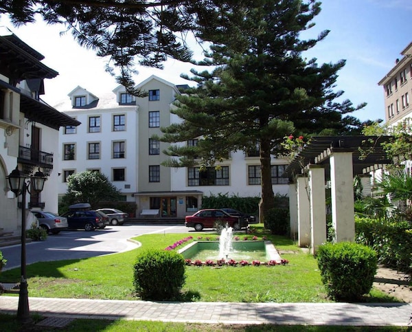 Palacio Arias & Hotel y apartamentos Arias
