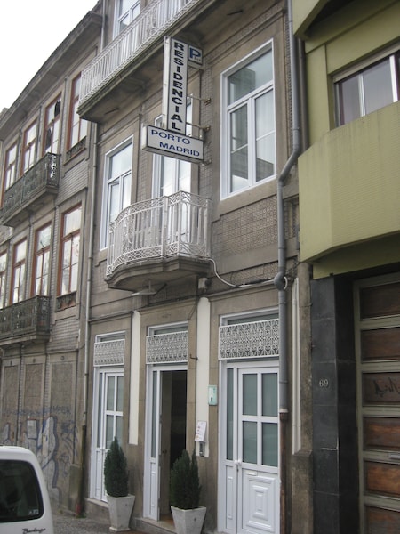 Hotel Residencial Porto Madrid