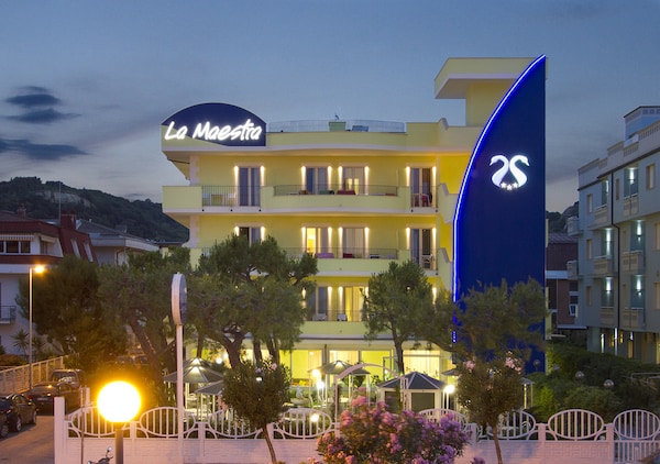 Hotel La Maestra