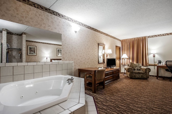 Comfort Inn & Suites Branson Central