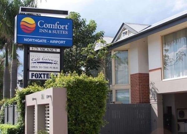 Comfort Inn & Suites Northgate Airport