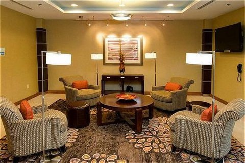 Holiday Inn Express & Suites Alexandria - Fort Belvoir, An Ihg Hotel