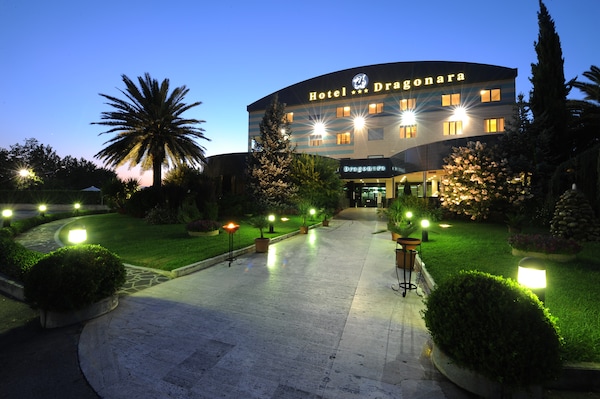 Hotel Dragonara