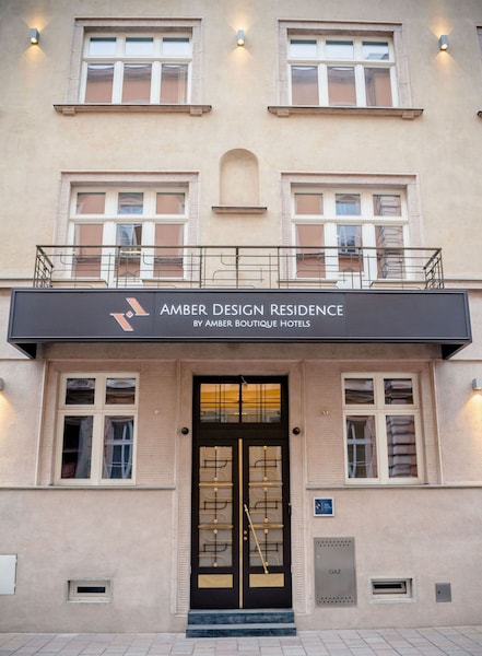 Amber Design Residence