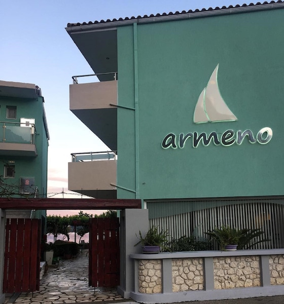 Armeno Beach Hotel