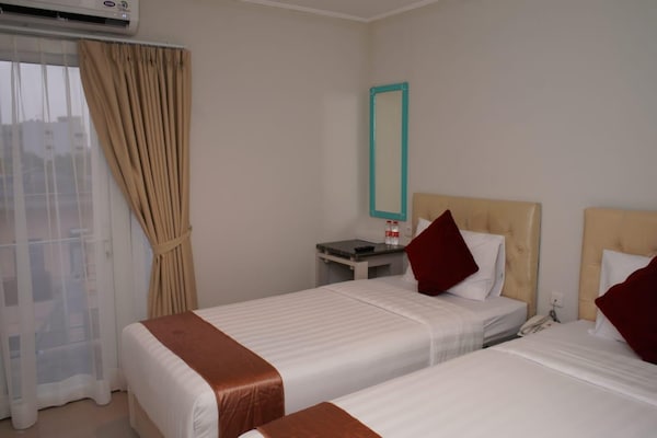 Aruuman Hotel Simpanglima Semarang