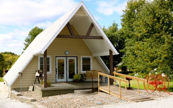 Cozy A-frame House In Heart Of The Midwest!!!