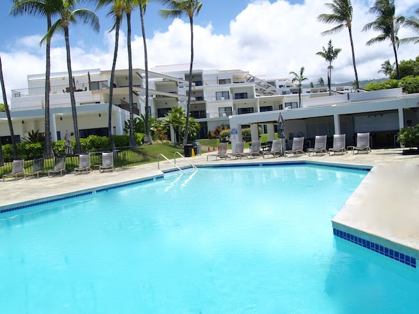 Ocean Front Villa! Royal Sea Cliff 109 | Starting at $345