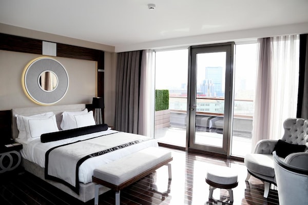 Hotel Ramada and Suites Istanbul Sisli