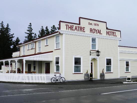 Hotel Theatre Royal Kumara