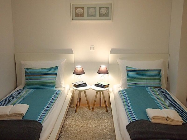 Ke-To Zagreb Airport Rooms
