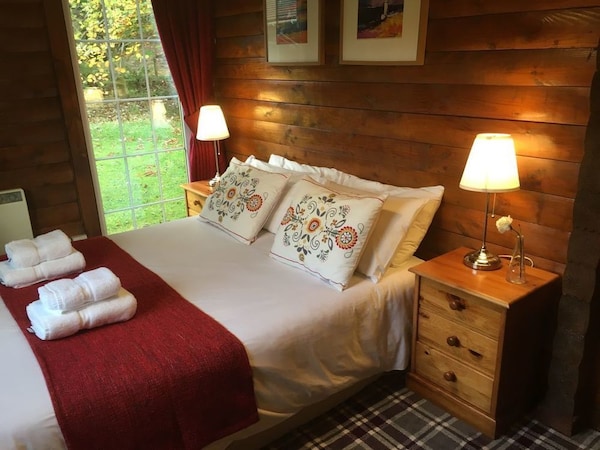 Luxury Traditional Log Cabin By Pucks Glen In The National Park