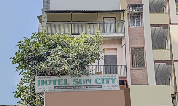Hotel Sun city - Girgaon