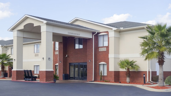 Country Inn & Suites By Radisson, Midway - Tallahassee West