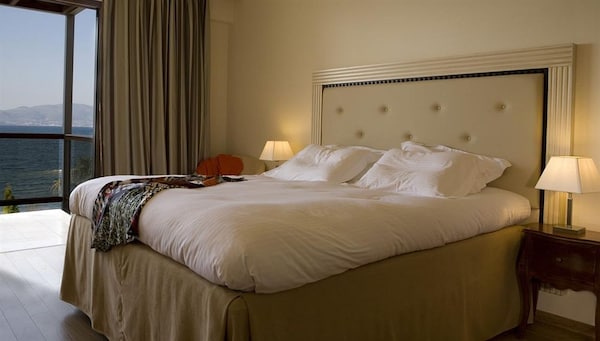 Hotel Valis Resort And Spa