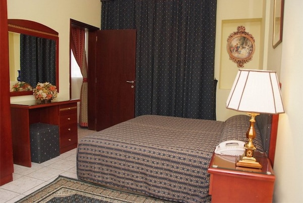 Hotel Al Sharq Suites