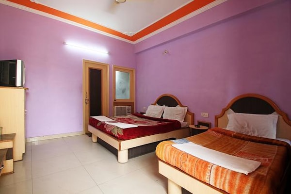 Hotel Sanjay Palace
