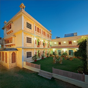 Hotel Chirmi Palace