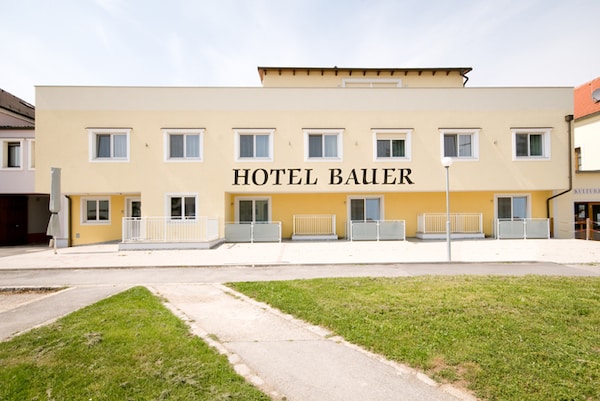 Hotell Bauer