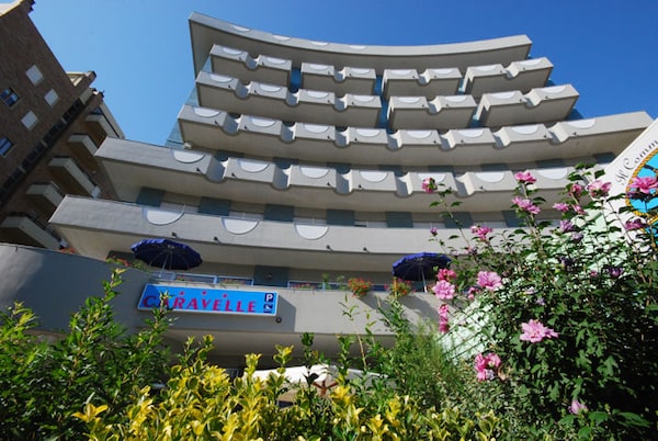 Hotel Caravelle