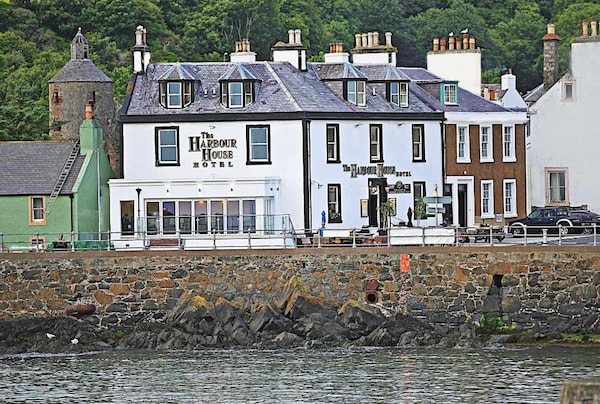 The Harbour House Sea front Hotel