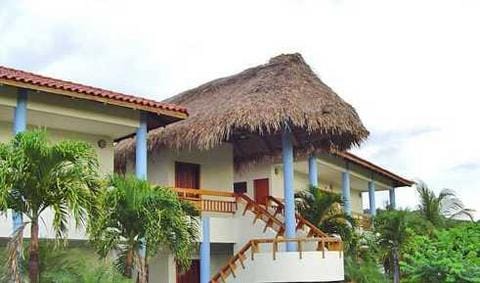 Hotel Ecoplaya Beach Resort