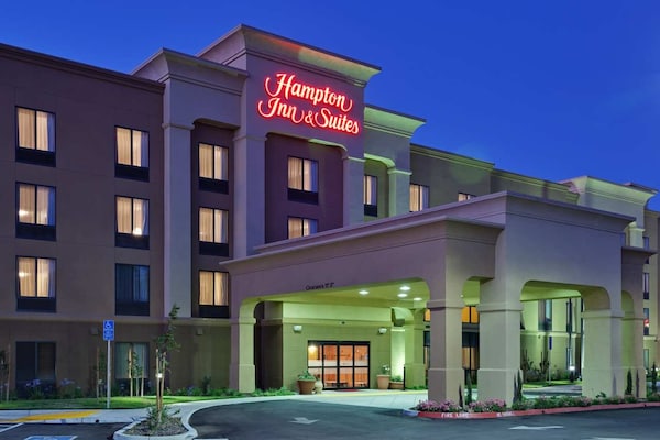 Hampton Inn & Suites Fresno Northwest