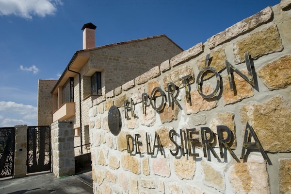 Hotel El Porton de la Sierra