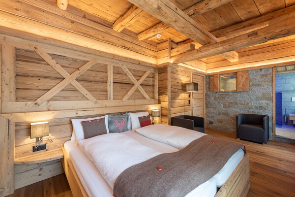Hotel Crusch Alba - Swiss Lodge