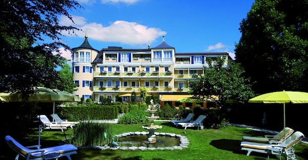 Hotel Le Petit Château Fontenay